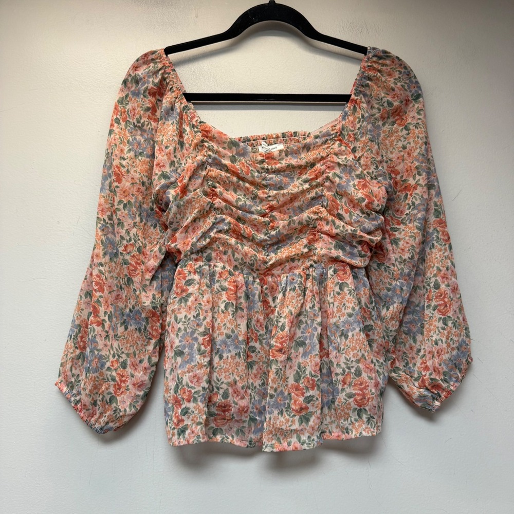 American Eagle Blouse Womens Small Peach Floral Excellent Ruched Smocked Peplum